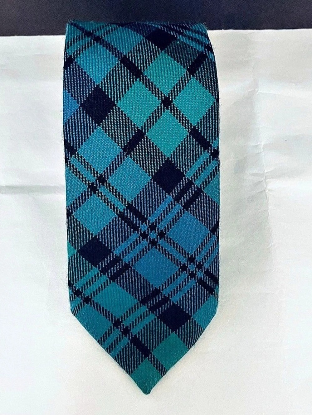 Lochcarron Men's Black Watch Tartan Wool Plaid Tie in Blue & Green-Vintage 59x31
